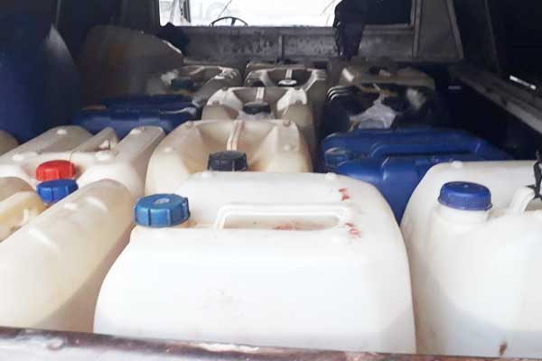 Halla policía 2,200 litros de gasolina robada en Santa María Petapa