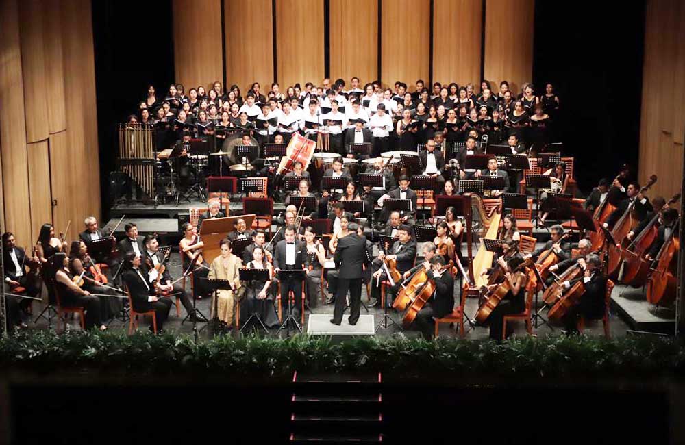 Rinde OSO concierto-homenaje a Alfredo Harp con presencia de Murat