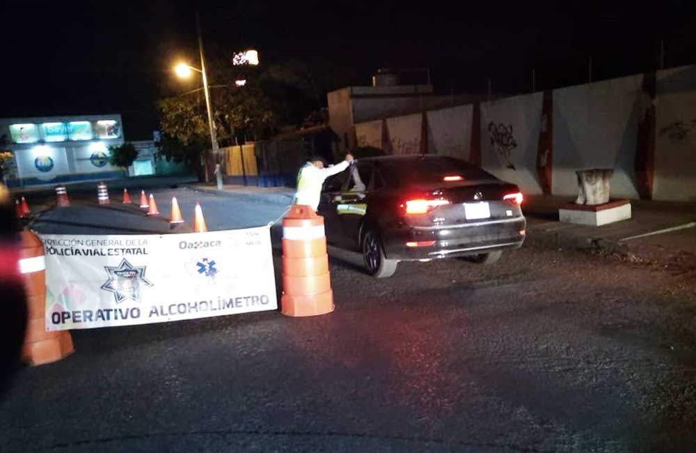 Aplica Policía Vial Estatal Operativo Alcoholímetro  en Valles Centrales y Cuenca