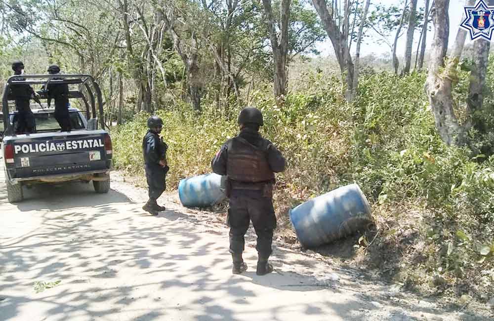 Asegura Policía Estatal 380 litros de hidrocarburo en Matías Romero