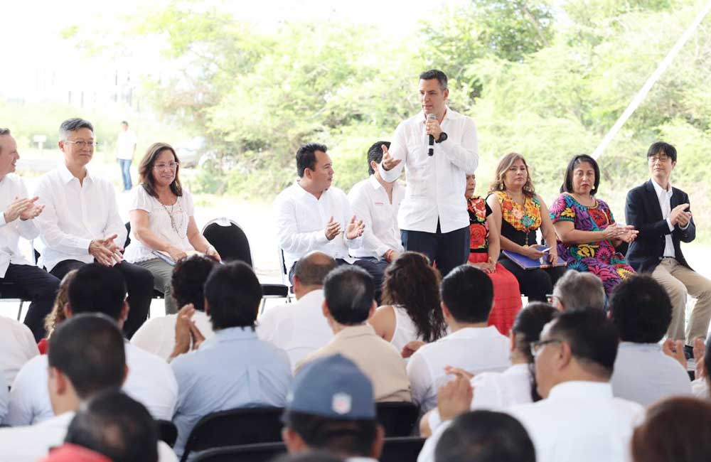 Inaugura el gobernador Murat parque ‘Energía eólica del sur’ en Juchitán