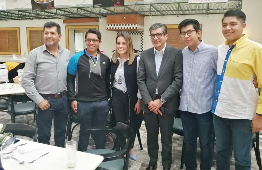 Tres oaxaqueños, a la competencia internacional ‘Robotchallenge China 2019’