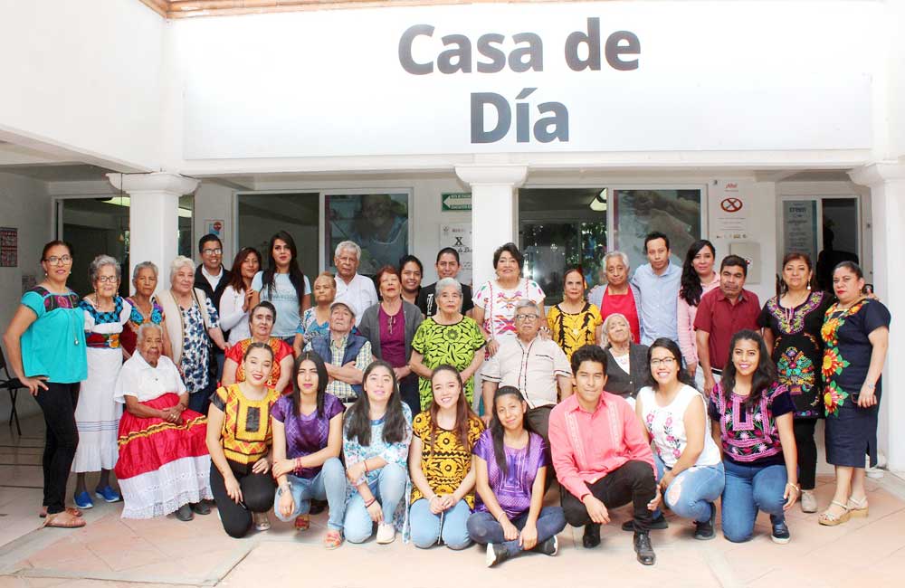 Mantiene Casa de Día Municipal puertas abiertas a adultos mayores de CDOAX