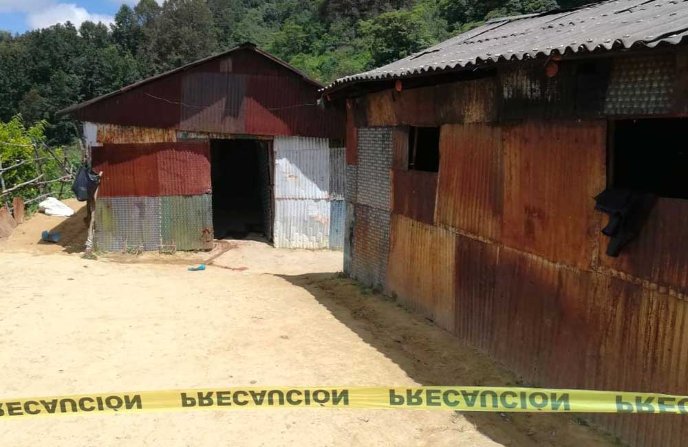 A sangre fría ejecutaron a 4 de una familia en Huautla de Jiménez