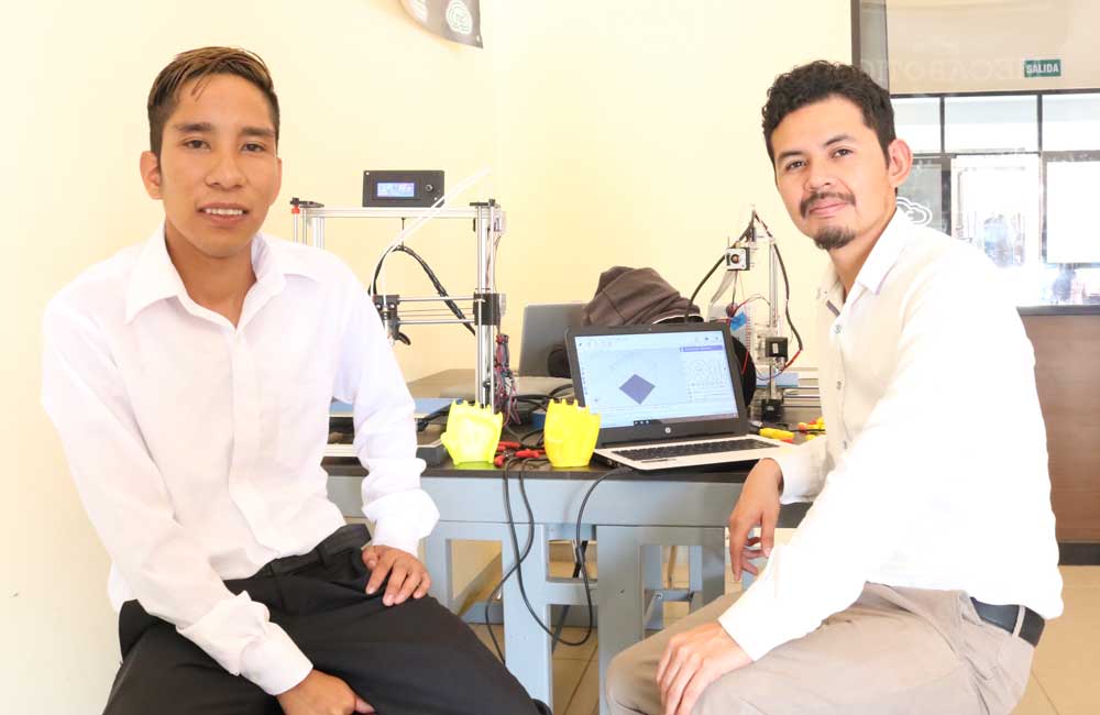 Estudiantes de UTVCO inventan ‘Impresión de prótesis mecánicas en 3D’