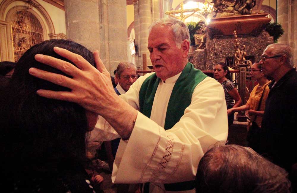 No como quisiéramos, pero reparan templos dañados por sismos: Arzobispo