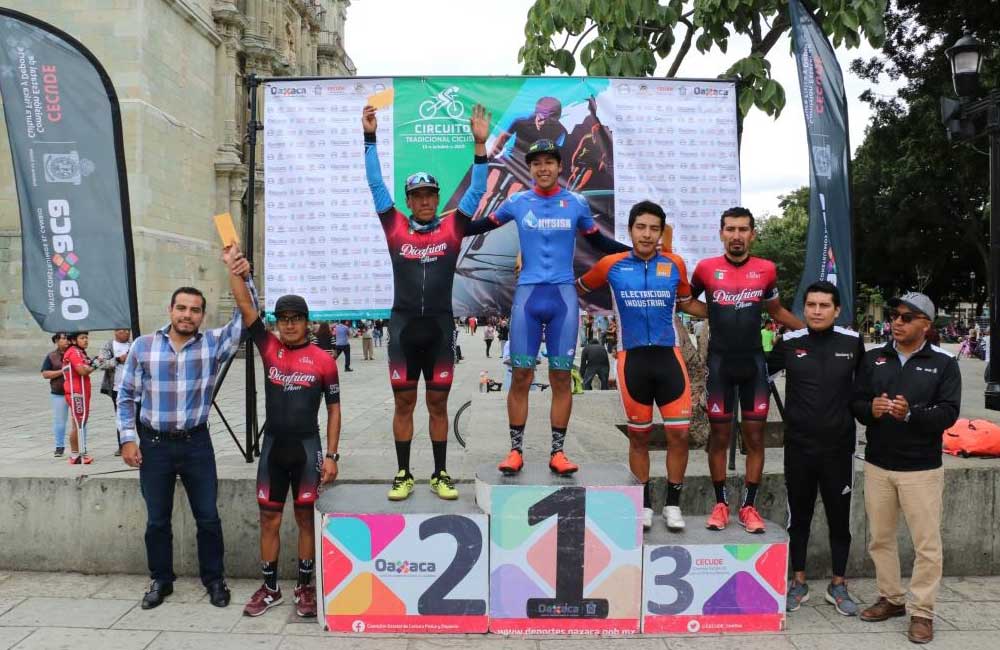 Ganó el tlaxcalteca Miguel Arroyo el Circuito Tradicional Ciclista 2019 en Oaxaca