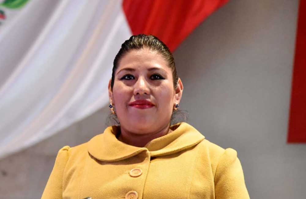 Diputada por Xoxocotlán preside la Diputación Permanente del Congreso
