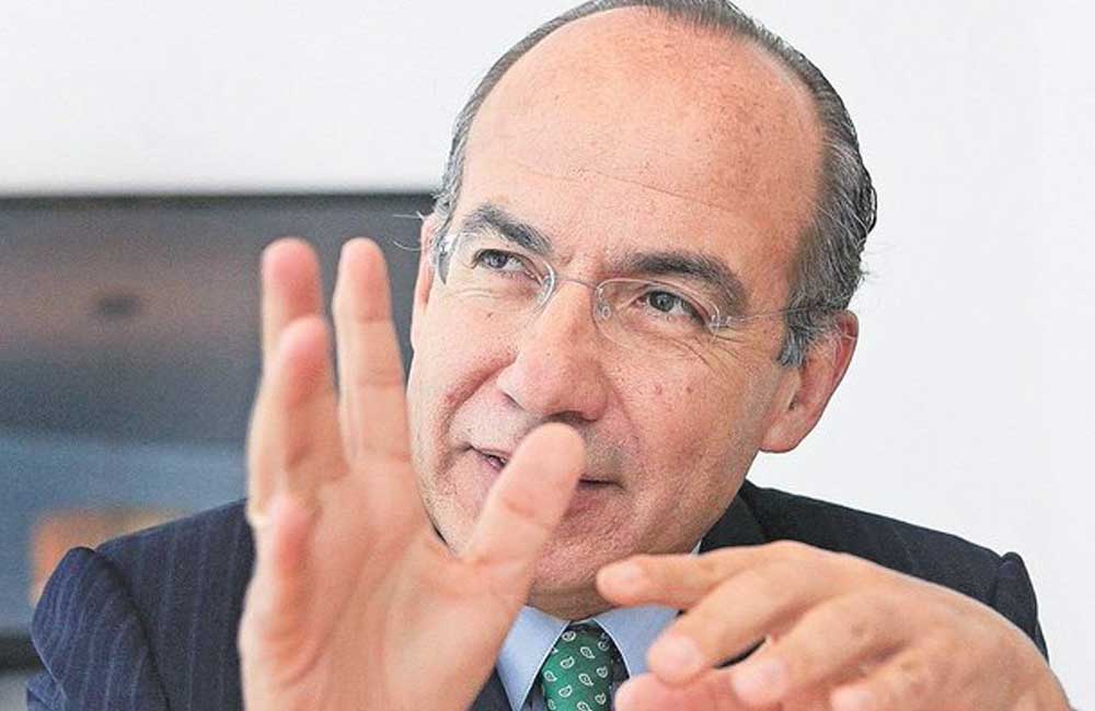 Denuncian a ex presidente Calderón por irregularidades de Estela de Luz