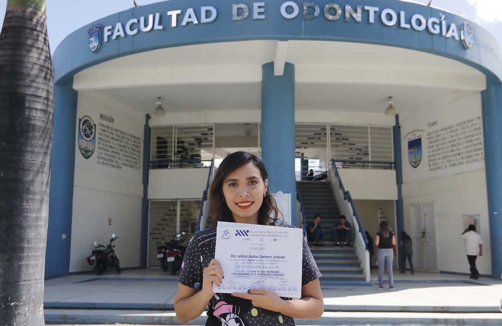 Estudiante de la UABJO, Leticia Centeno Jiménez, gana en concurso nacional de la AMOP