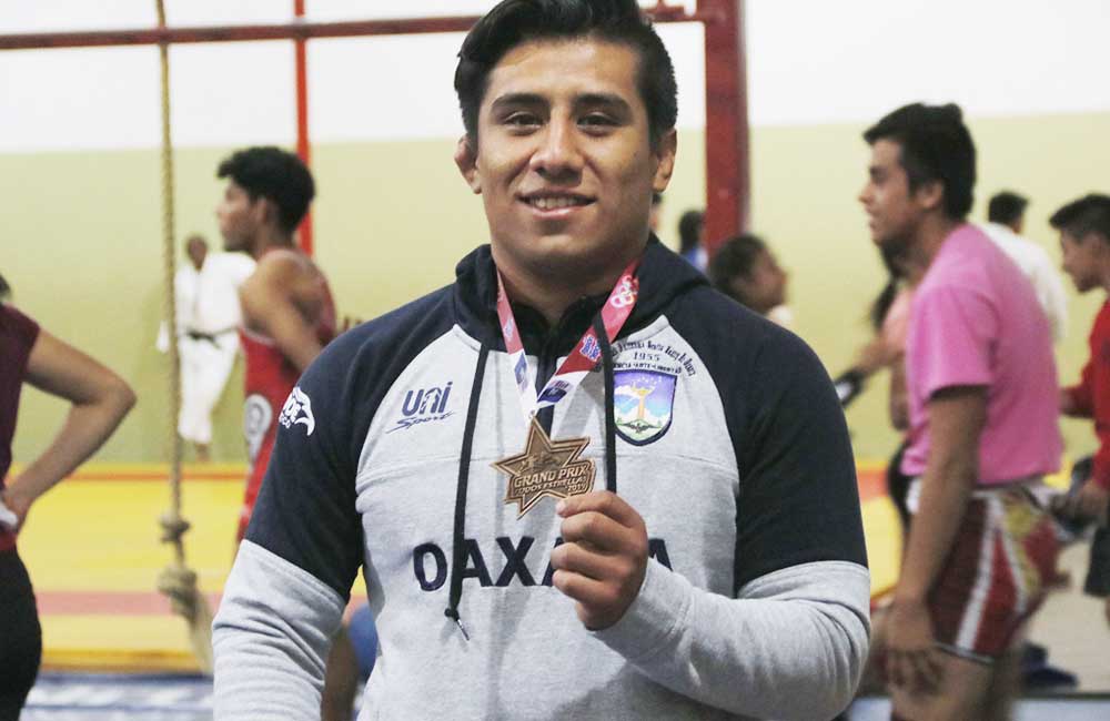 El universitario Abraham Pazos gana bronce en torneo Grand Prix Todos Estrellas