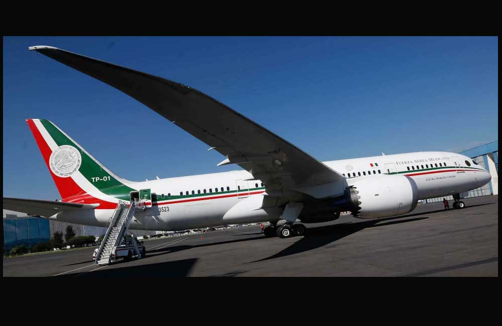 Oficial: el avión presidencial no tiene comprador y regresará a México