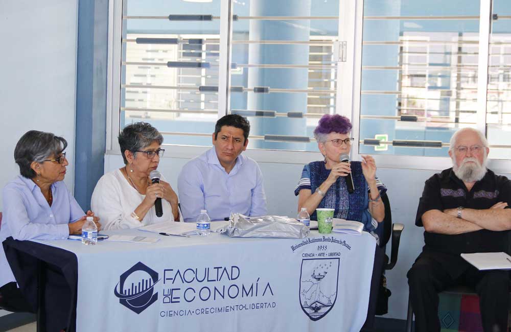 Derechos Humanos y política macroeconómica en la Facultad de Economía