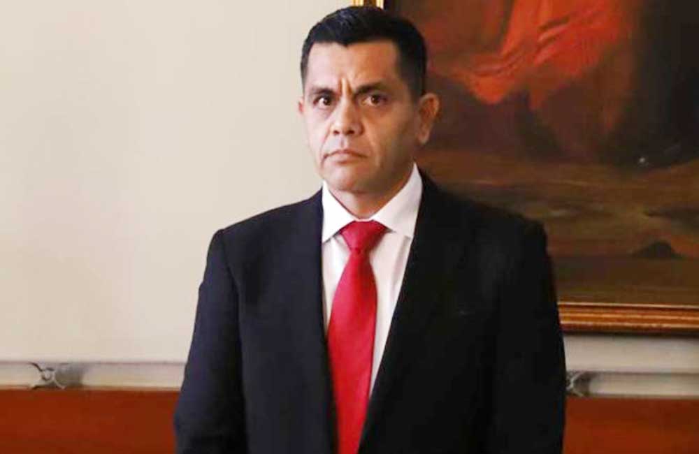 Demandan a Salcedo Rosales por abuso de autoridad, privación ilegal y extorsión