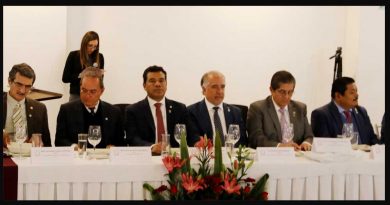 Rector de la UABJO participó en reunión ANUIES con el Secretario de Educación Pública Rector de la UABJO participó en reunión ANUIES con el Secretario de Educación Pública