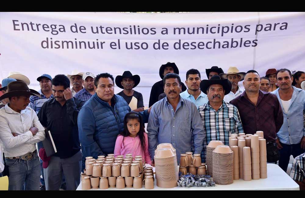 Eliminan utensilios desechables habitantes de 38 municipios de Oaxaca