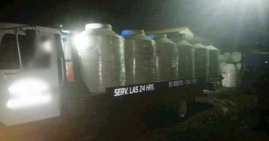 Recupera la Fiscalía camión con 36 tinacos robados en la Súper Tehuacán-Nochixtlán Recupera la Fiscalía camión con 36 tinacos robados en la Súper Tehuacán-Nochixtlán