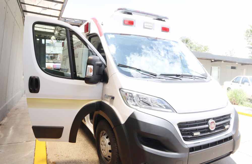 Entrega SSO a SSPO dos ambulancias para ampliar la atención de emergencias