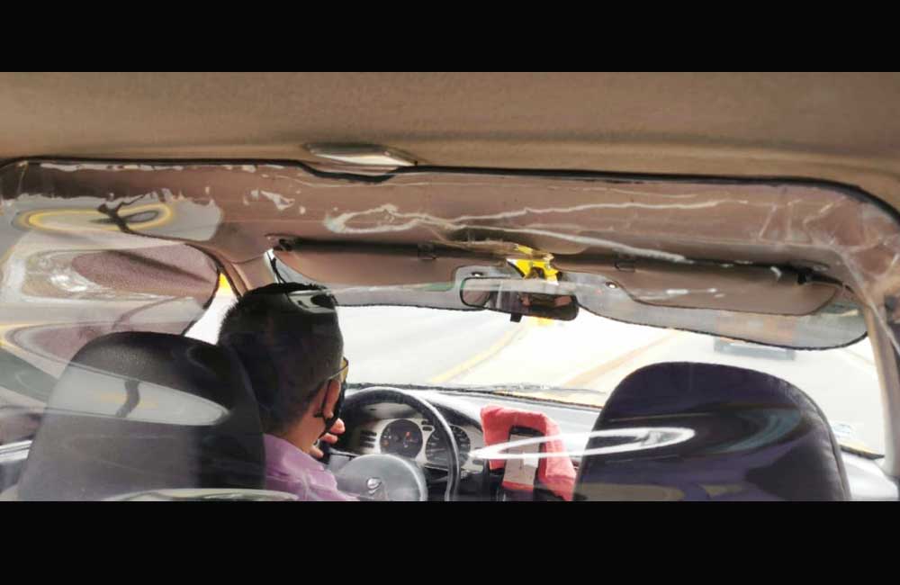 Taxista diseña protección especial para cuidar su salud y la de sus pasajeros