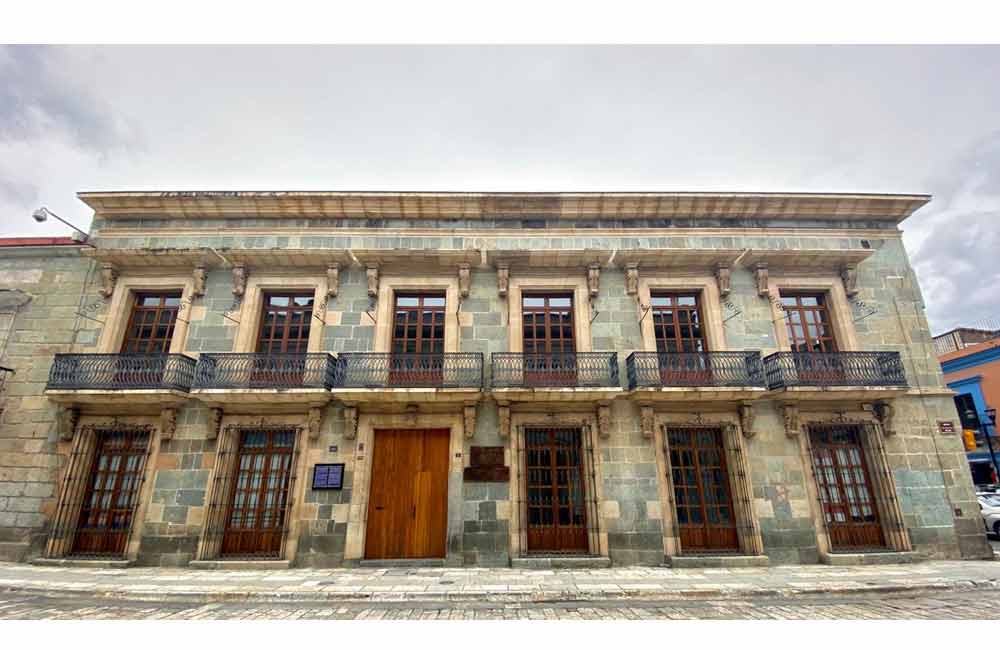 Interviene FAHHO Biblioteca Central “Margarita Maza” para restauración
