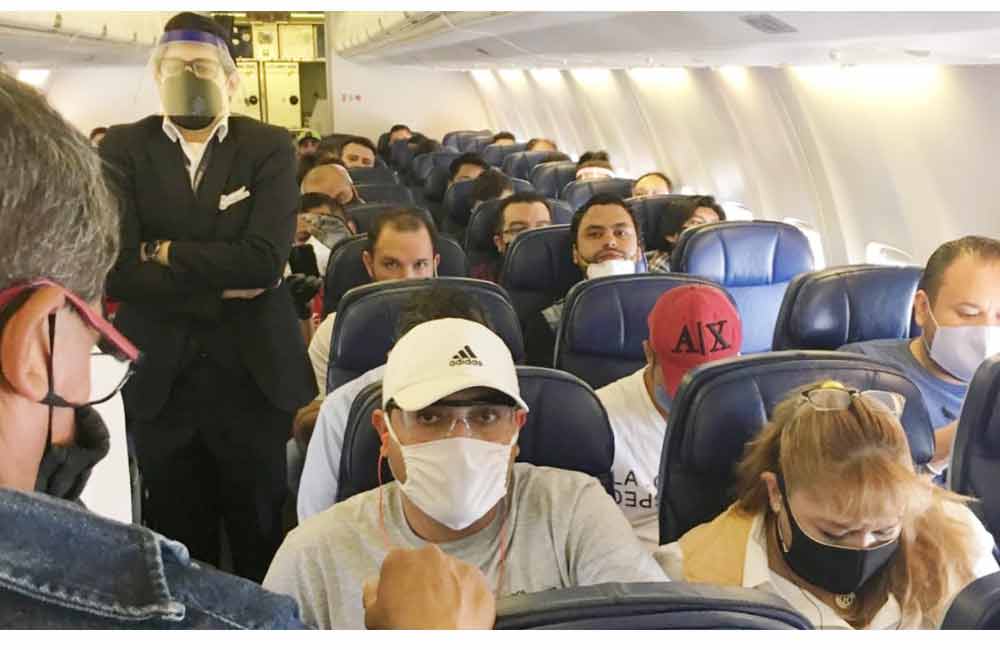 Peligro: Aeroméxico satura vuelos y permite viajar sin cubreboca