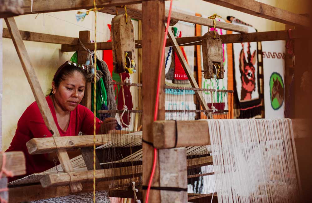 Reconoce Ayuntamiento a Pueblo Nuevo como ‘Zona textilera artesanal’