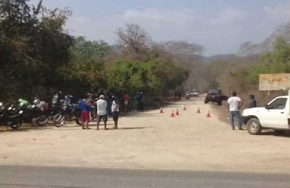 Matan a individuo en su vehículo, en Huamelula, Oaxaca