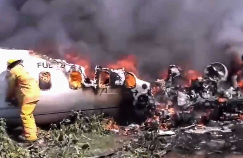 Fallecen 6 militares al desplomarse aeronave de la Sedena en Veracruz