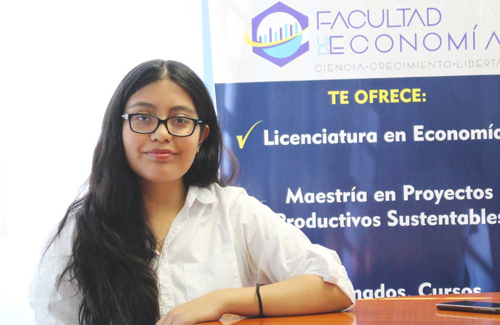 Seleccionada alumna de la UABJO, como enlace universitario BANXICO