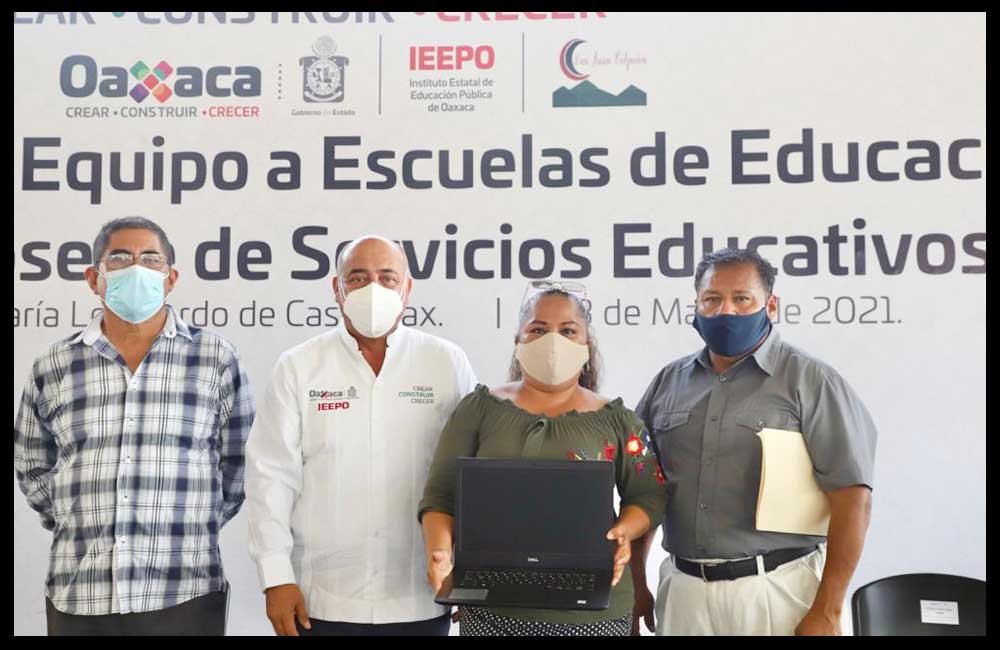 Entrega IEEPO mobiliario a 43 escuelas de la Cuenca y Bajo Mixe