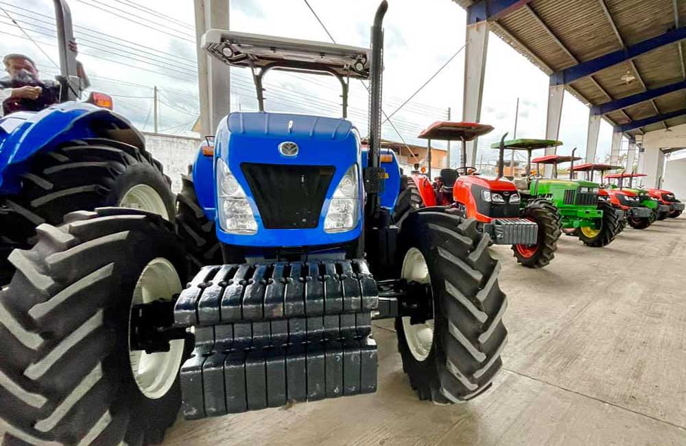 Entrega de 120 tractores para productores agropecuarios de Oaxaca: Sedapa