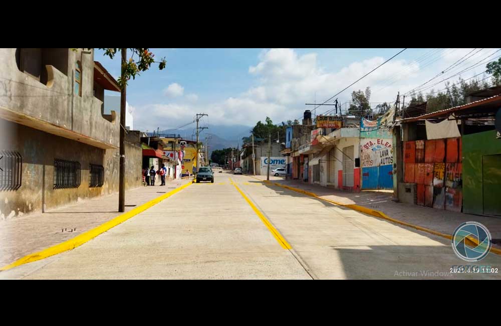 Cierran vecinos prolongación en Santa Lucía, exigen que se instalen luminarias acordadas