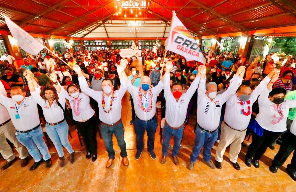 Activistas de la CROC de Mexicapan respaldan el triunfo de Javier Villacaña