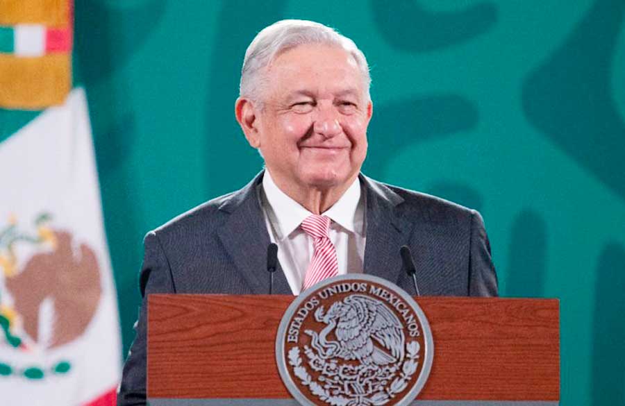 No descarta Andrés Manuel López Obrador dinero público en ‘guerras sucias’