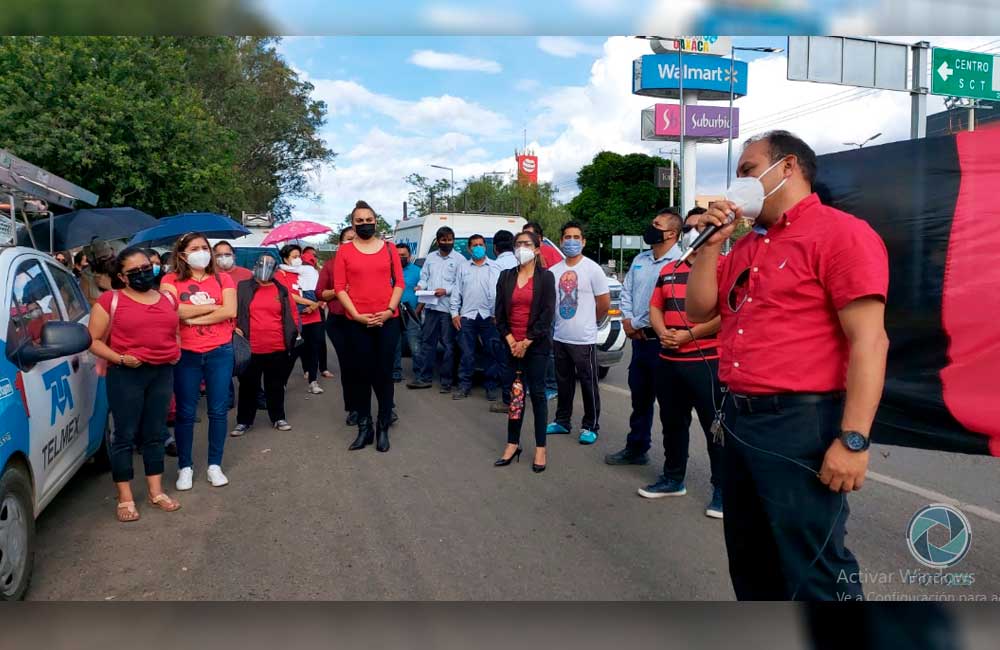 Telefonistas amagan con huelga ante negativa de Telmex para negociar