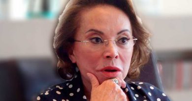 La Maestra Elba Esther quiso ocultar 6 mdd en banco de Andorra en 2012 La Maestra Elba Esther quiso ocultar 6 mdd en banco de Andorra en 2012