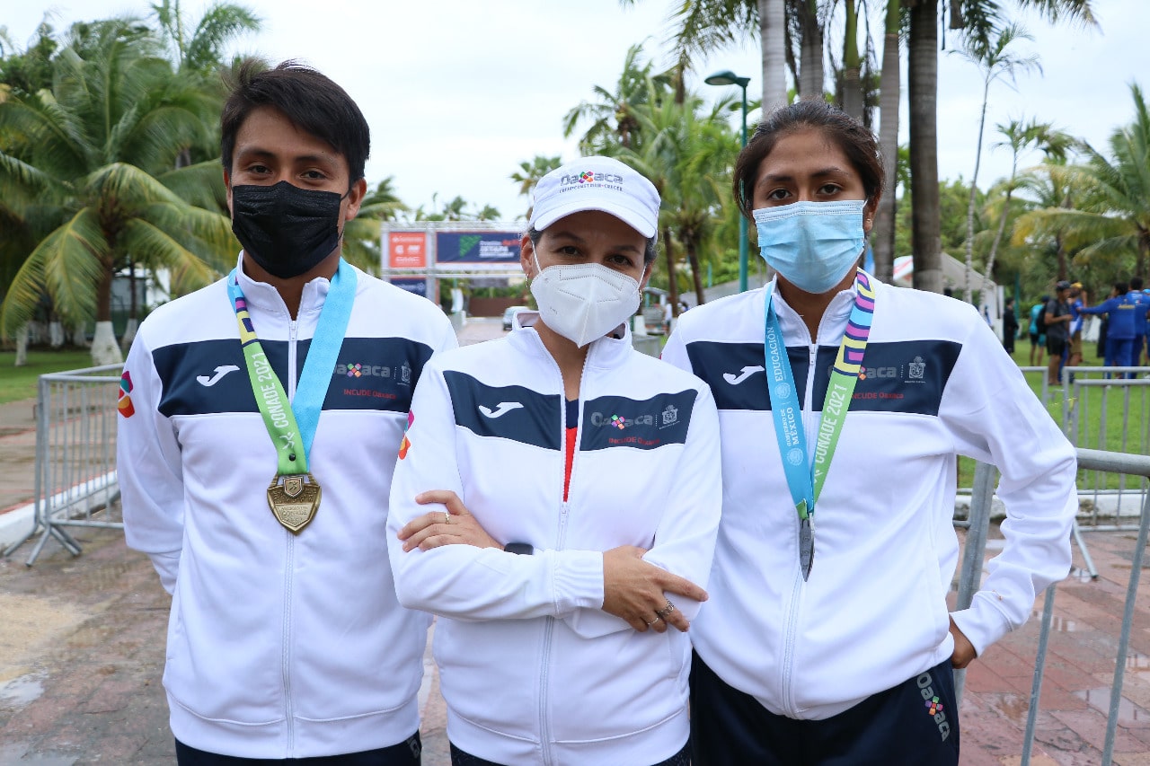 Oaxaca obtiene oro y plata en triatlón de Juegos Nacionales Conade