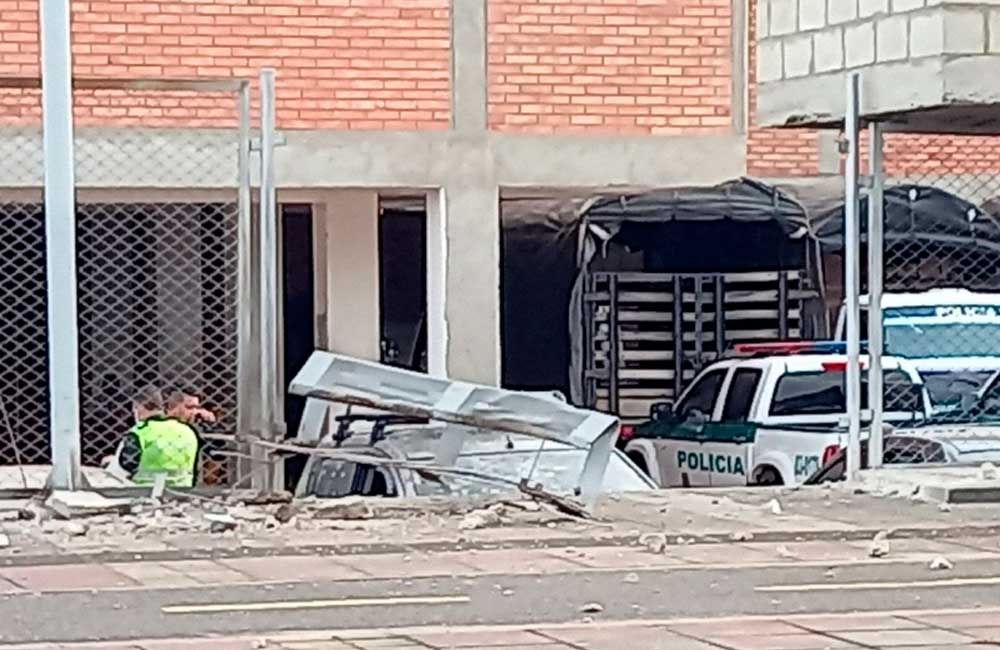 Criminales atentan contra una sede policial en Colombia; el saldo 14 heridos