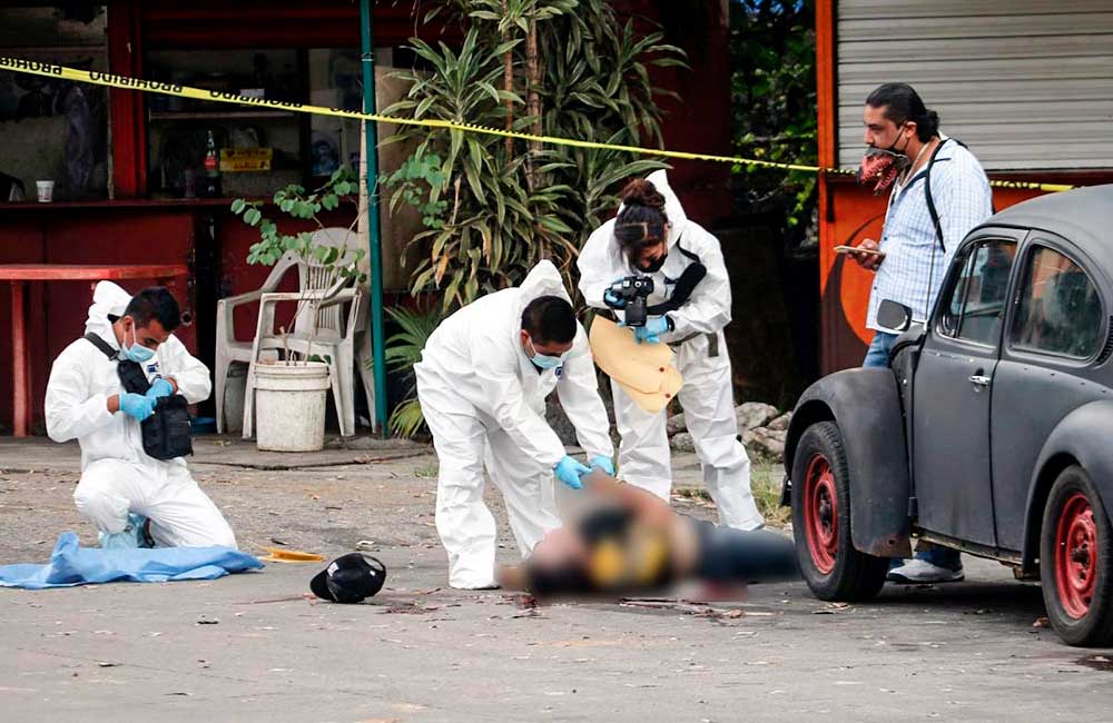 Asesinan al periodista Manuel González Reyes a plena luz del día, en Cuernavaca