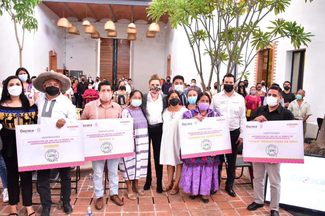 Respalda Gobierno del Estado a las y los artesanos con la marca “Hecho en Oaxaca”