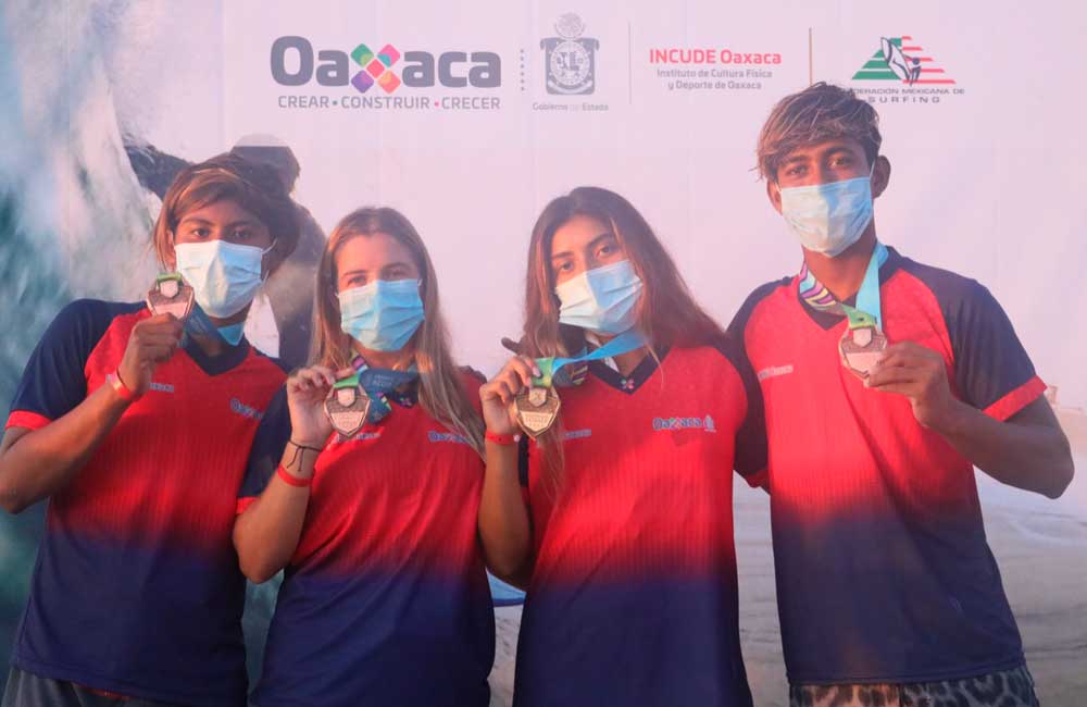 Oaxaca sigue a la punta del medallero de los Juegos Nacionales de Surfing