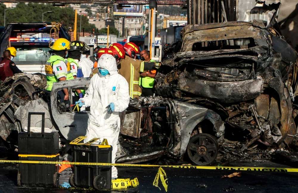 Diseñarán SCT y GN plan de seguridad en la carretera México-Puebla tras accidente que dejó 19 muertos