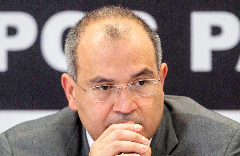 Emite alerta migratoria el INM contra Carlos Treviño, exdirector de Pemex