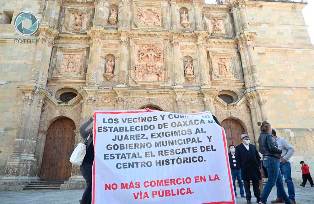 Comerciantes iniciarán lucha legal para retirar al ambulantaje de la ciudad de Oaxaca