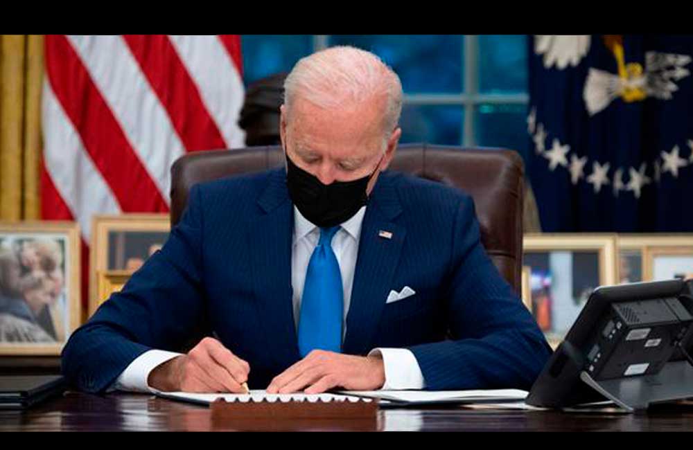 Firma el presidente Joe Biden ley de infraestructura que tendrá beneficios para latinos