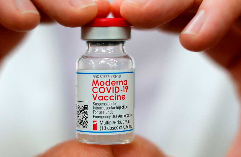 Ante la nueva variante Omicron, Moderna desarrollará refuerzo de vacuna