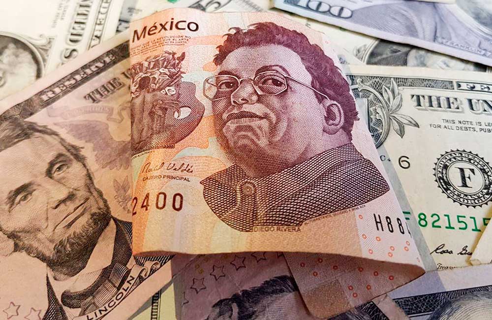 Avanza peso mexicano tras datos de inflación local y empleo en EU