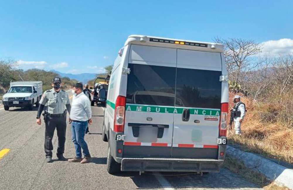 Rescata el INM a 28 migrantes nicaragüenses que eran trasladados en ambulancia pirata en Oaxaca