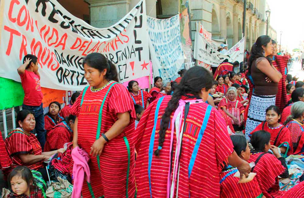 Emite CNDH recomendación a Oaxaca por el desplazamiento forzado de familias triquis