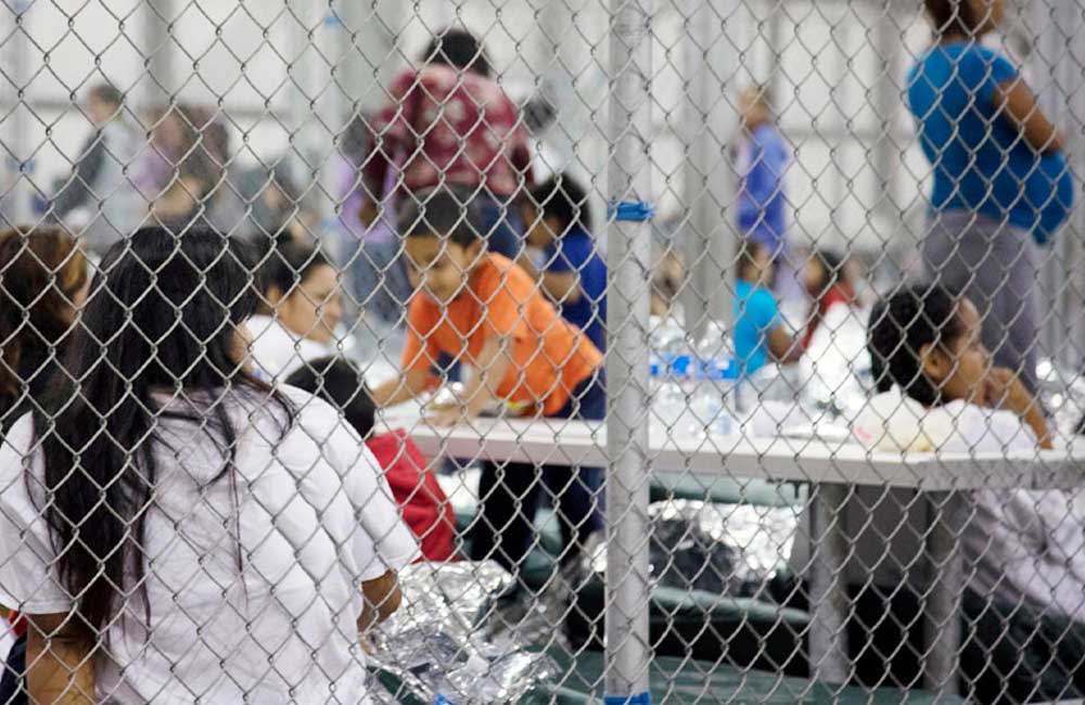 Suspenden deportaciones exprés de niños sin familiares en Estados Unidos